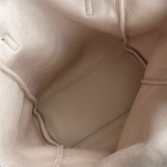 Brand new cozy teddy tote bag - Picture 13 of 15